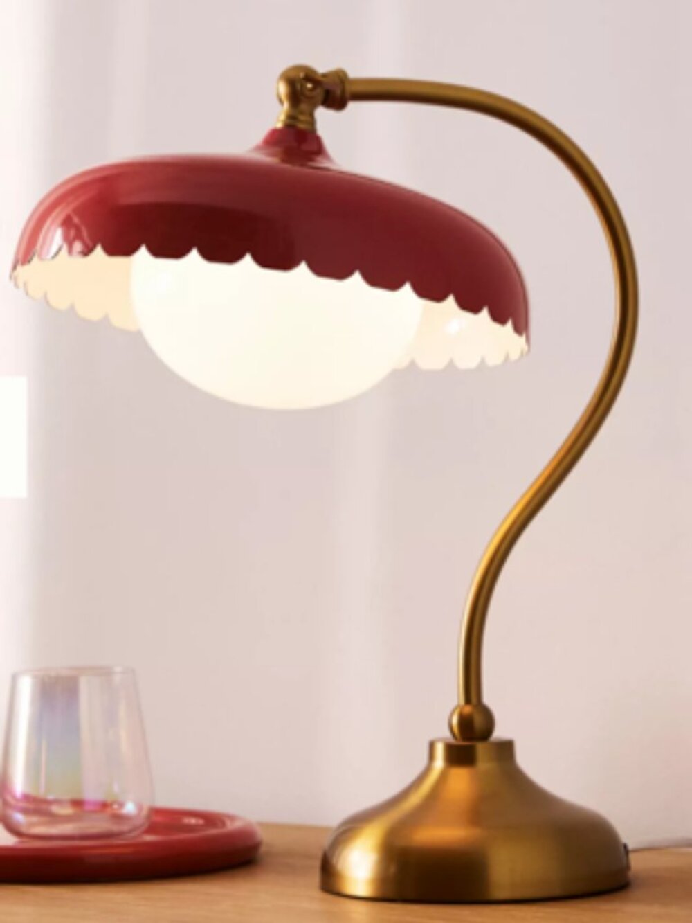NWT Simone Scallop Task Lamp Red